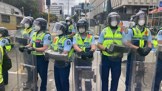 parliament-protest-wellington-police-nzh parliament-protest-wellington-police-nzh