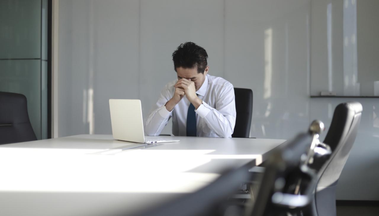 GettyImages-1131487083-office-working-stress-anxiety-1120