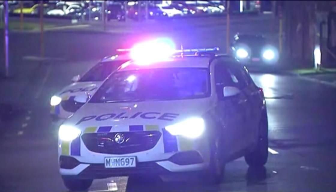 Police_Fleeing_driver_Auckland_CREDIT_Newshub_291122_1120 Police_Fleeing_driver_Auckland_CREDIT_Newshub_291122_1120