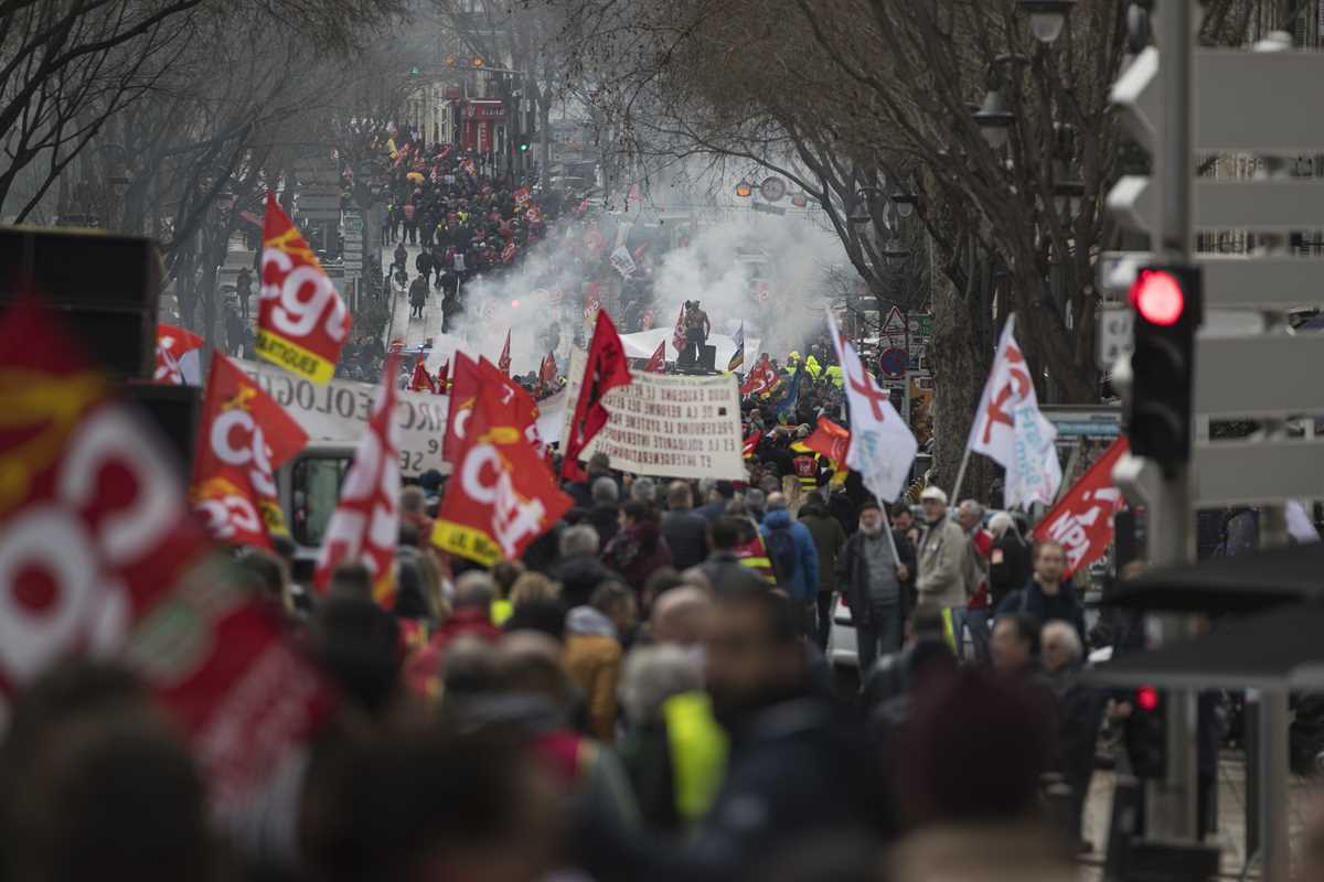 strikes-protests-test-french-plan-to-raise-retirement-age-2023-01-18-1-primaryphoto strikes-protests-test-french-plan-to-raise-retirement-age-2023-01-18-1-primaryphoto