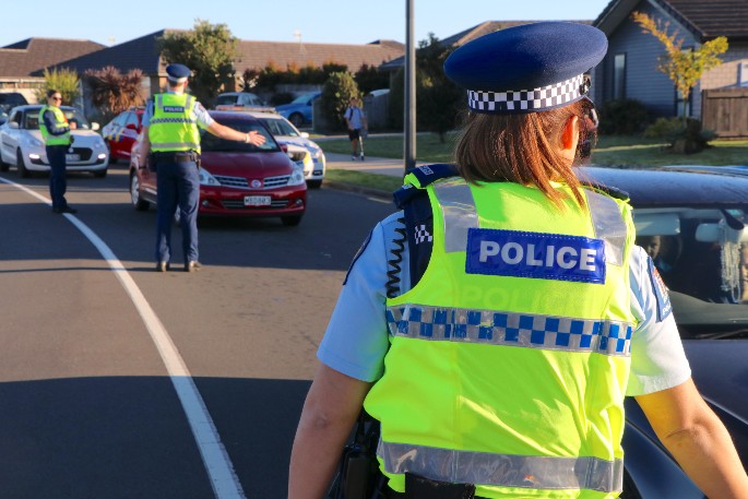 232702-police-01 232702-police-01