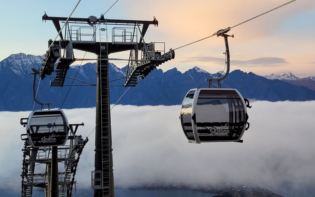 4L6RLMG_Skyline_Queenstown_Gondola_jpg 4L6RLMG_Skyline_Queenstown_Gondola_jpg